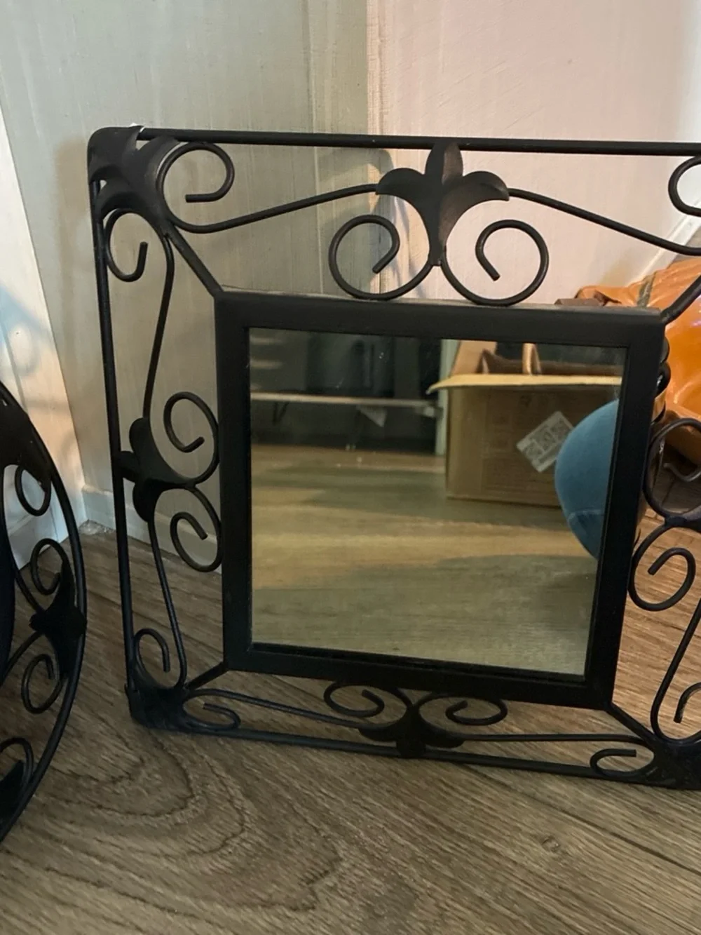 Home Interiors elegant black